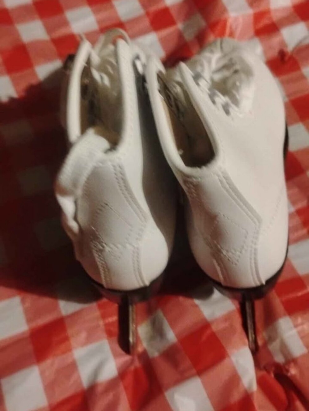 White Lace-Up Figure Ice Skates - Picture 3 of 7